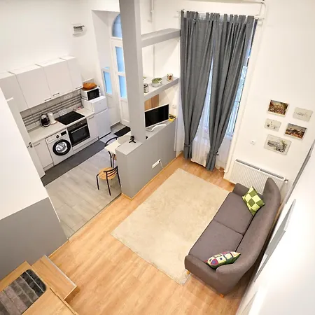 Spacious 2br Steps From Metro, Ac & Gated Parking *